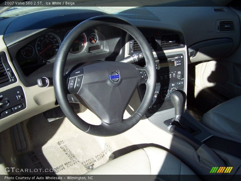 Ice White / Beige 2007 Volvo S60 2.5T