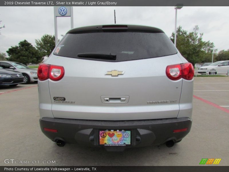 Silver Ice Metallic / Light Gray/Ebony 2009 Chevrolet Traverse LTZ