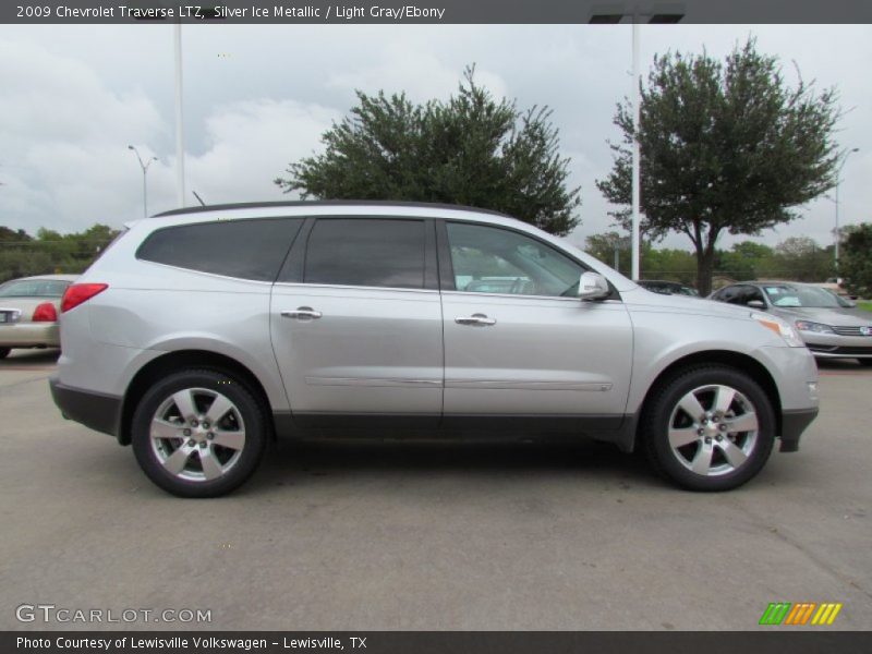 Silver Ice Metallic / Light Gray/Ebony 2009 Chevrolet Traverse LTZ