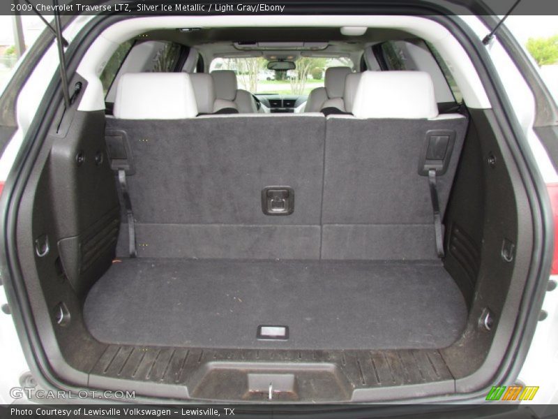 Silver Ice Metallic / Light Gray/Ebony 2009 Chevrolet Traverse LTZ