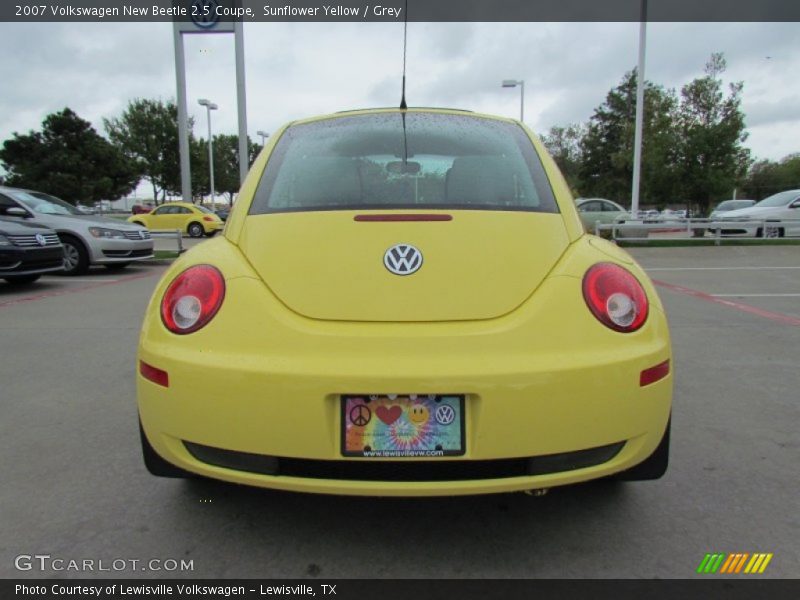 Sunflower Yellow / Grey 2007 Volkswagen New Beetle 2.5 Coupe