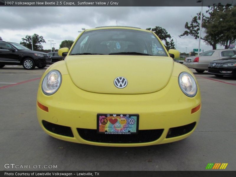 Sunflower Yellow / Grey 2007 Volkswagen New Beetle 2.5 Coupe