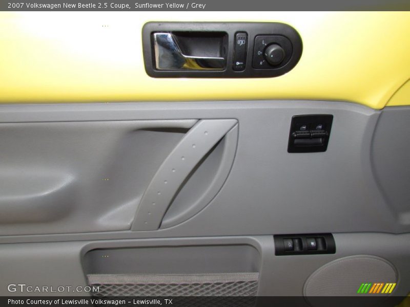 Sunflower Yellow / Grey 2007 Volkswagen New Beetle 2.5 Coupe