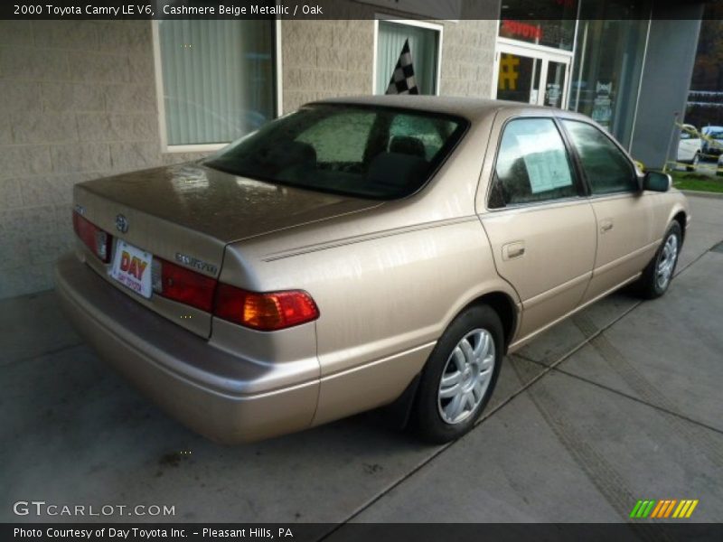 Cashmere Beige Metallic / Oak 2000 Toyota Camry LE V6