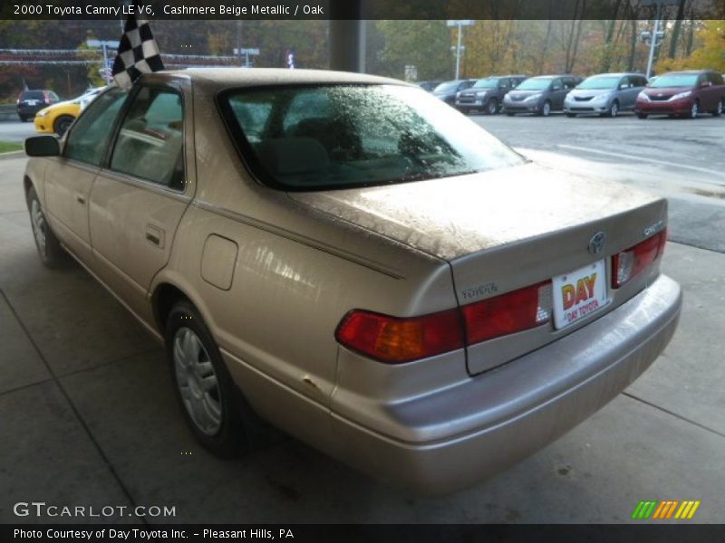 Cashmere Beige Metallic / Oak 2000 Toyota Camry LE V6