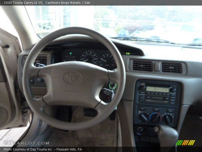 Cashmere Beige Metallic / Oak 2000 Toyota Camry LE V6