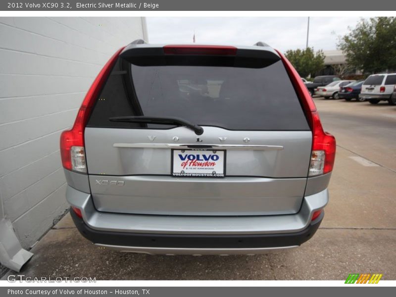 Electric Silver Metallic / Beige 2012 Volvo XC90 3.2
