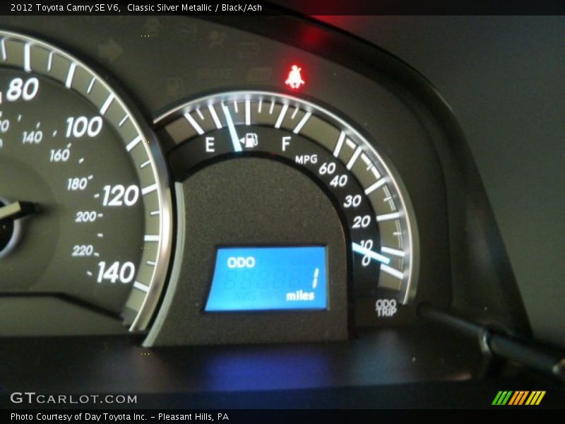 Classic Silver Metallic / Black/Ash 2012 Toyota Camry SE V6