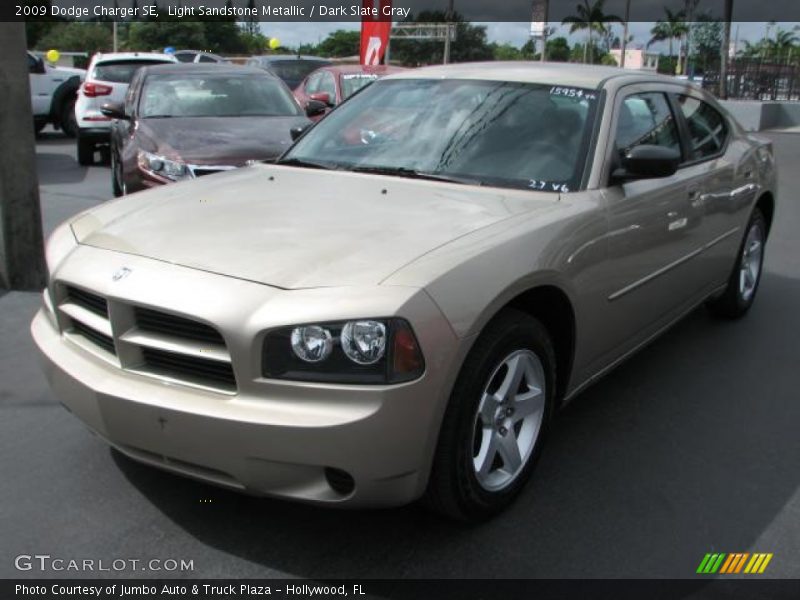 Light Sandstone Metallic / Dark Slate Gray 2009 Dodge Charger SE