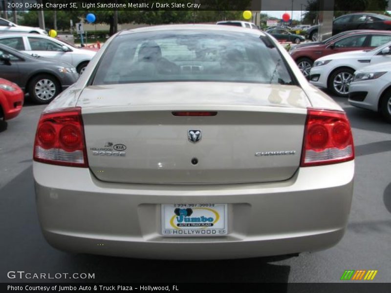 Light Sandstone Metallic / Dark Slate Gray 2009 Dodge Charger SE