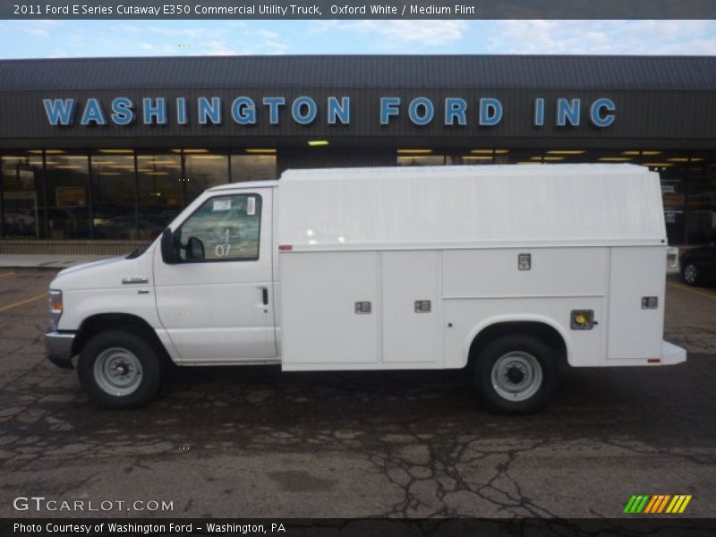 Oxford White / Medium Flint 2011 Ford E Series Cutaway E350 Commercial Utility Truck