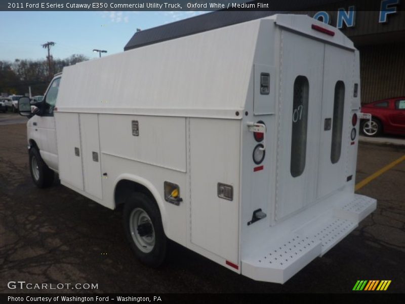 Oxford White / Medium Flint 2011 Ford E Series Cutaway E350 Commercial Utility Truck