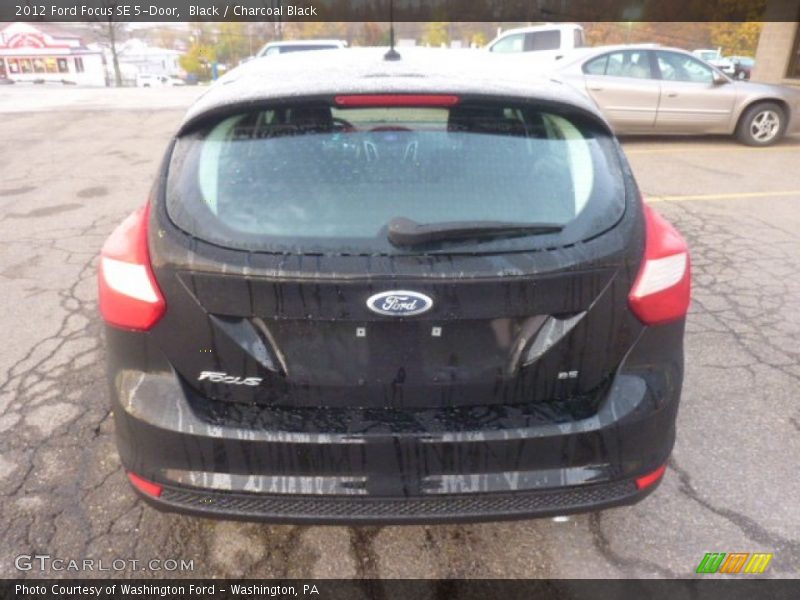 Black / Charcoal Black 2012 Ford Focus SE 5-Door