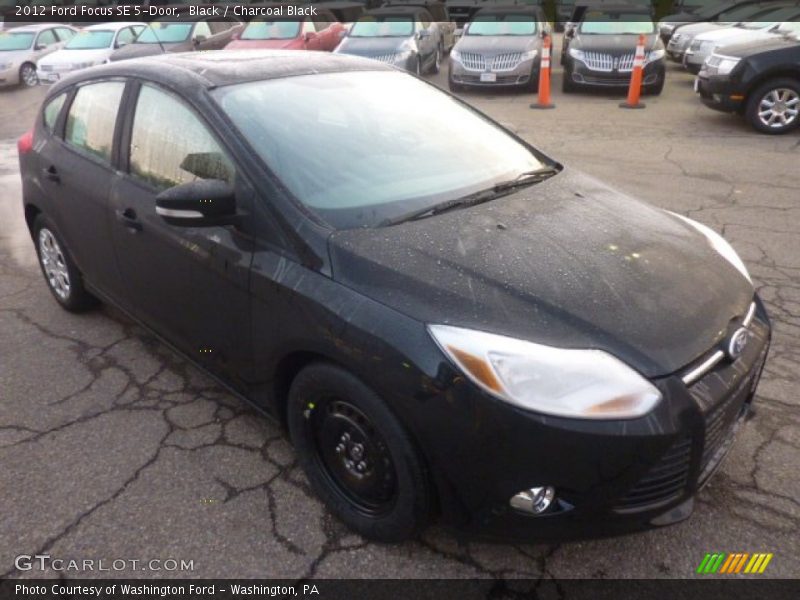 Black / Charcoal Black 2012 Ford Focus SE 5-Door