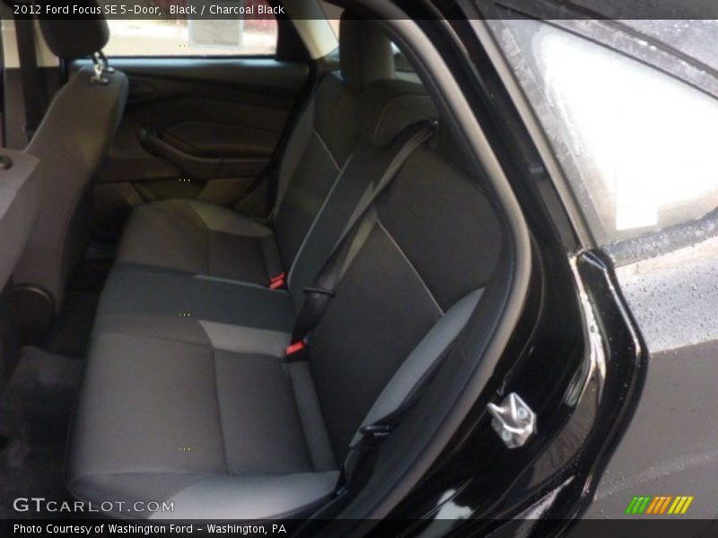 Black / Charcoal Black 2012 Ford Focus SE 5-Door