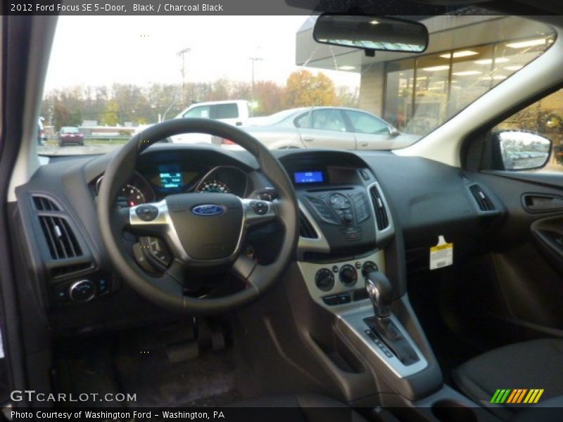 Black / Charcoal Black 2012 Ford Focus SE 5-Door