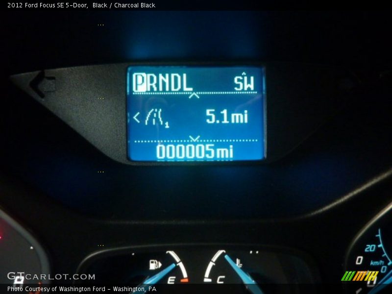 Black / Charcoal Black 2012 Ford Focus SE 5-Door