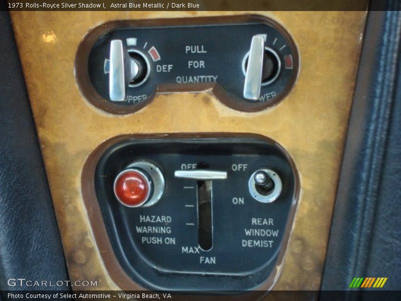 Controls of 1973 Silver Shadow I