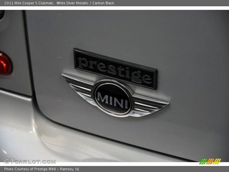 White Silver Metallic / Carbon Black 2011 Mini Cooper S Clubman