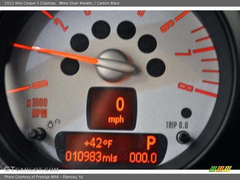 White Silver Metallic / Carbon Black 2011 Mini Cooper S Clubman