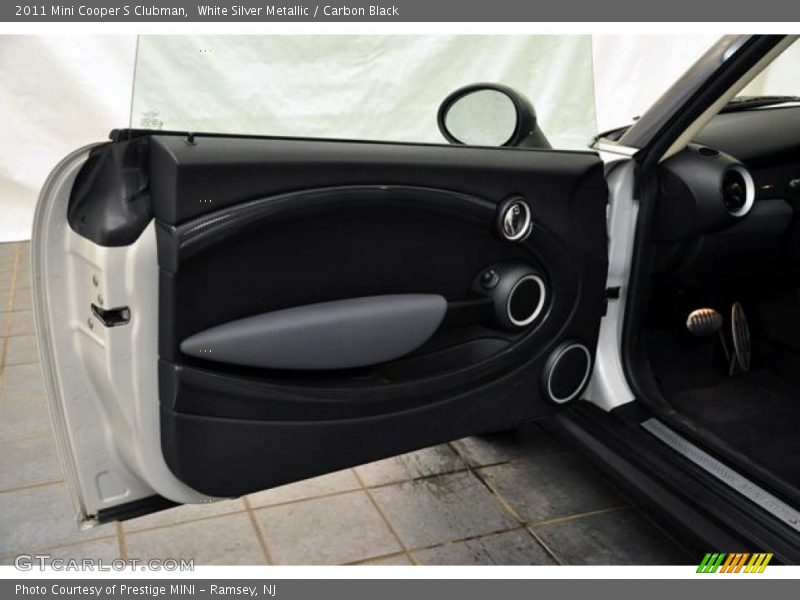 Door Panel of 2011 Cooper S Clubman