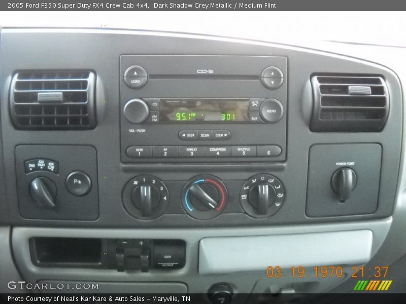 Dark Shadow Grey Metallic / Medium Flint 2005 Ford F350 Super Duty FX4 Crew Cab 4x4