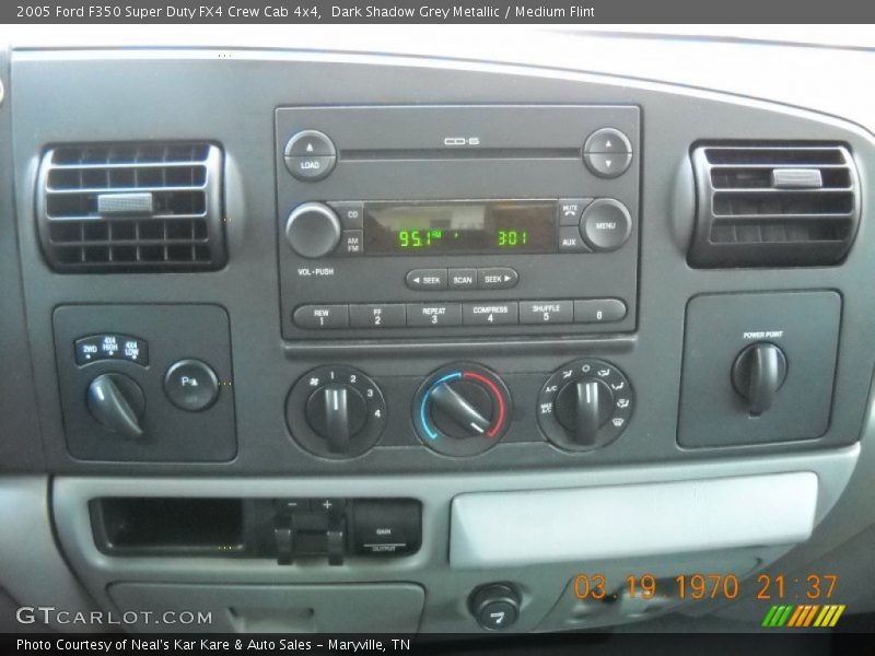 Dark Shadow Grey Metallic / Medium Flint 2005 Ford F350 Super Duty FX4 Crew Cab 4x4