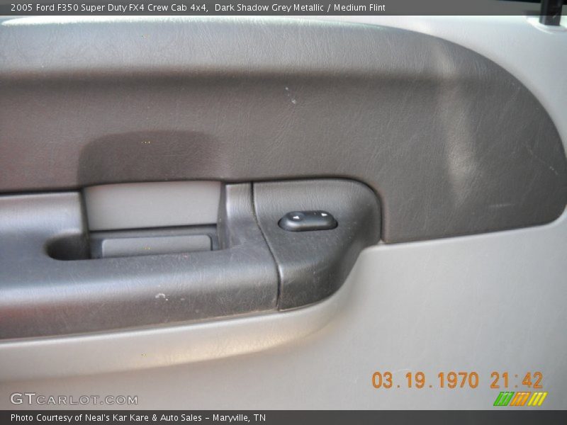 Dark Shadow Grey Metallic / Medium Flint 2005 Ford F350 Super Duty FX4 Crew Cab 4x4