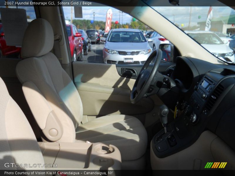 Sonora Gold / Beige 2007 Hyundai Entourage GLS