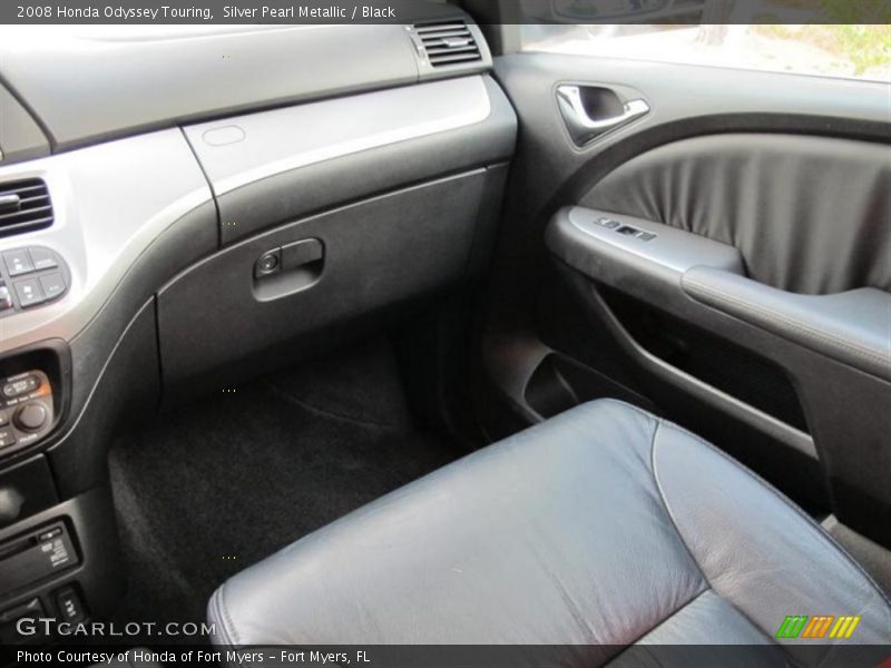 Silver Pearl Metallic / Black 2008 Honda Odyssey Touring