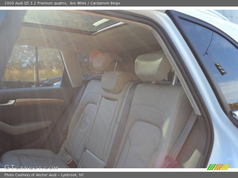 Ibis White / Cardamom Beige 2009 Audi Q5 3.2 Premium quattro