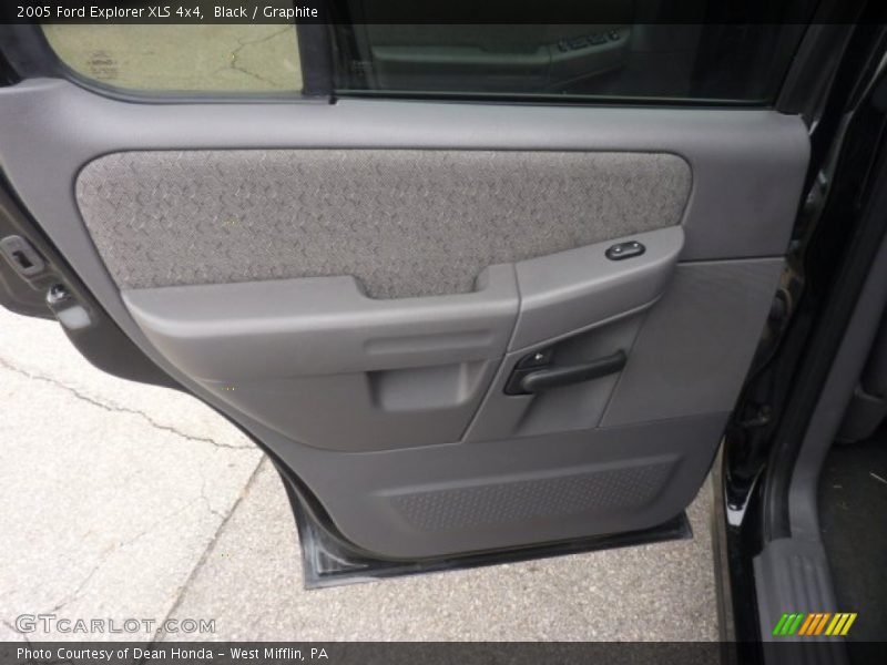 Black / Graphite 2005 Ford Explorer XLS 4x4