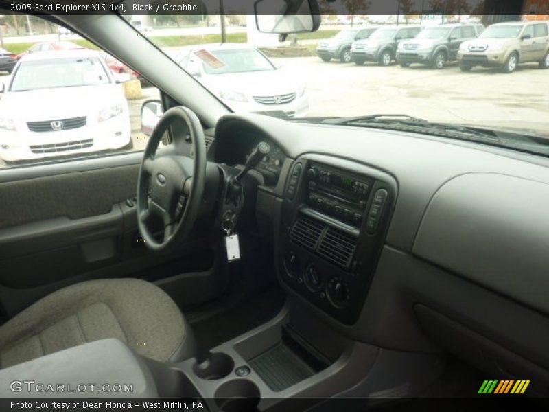 Black / Graphite 2005 Ford Explorer XLS 4x4