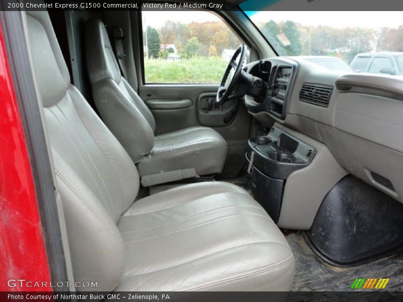 Victory Red / Medium Gray 2000 Chevrolet Express G1500 Commercial