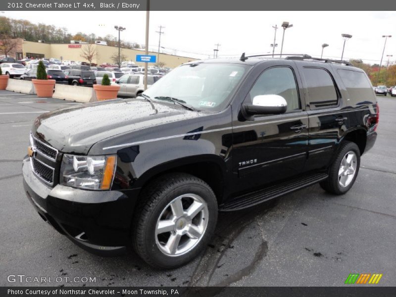 Front 3/4 View of 2012 Tahoe LT 4x4