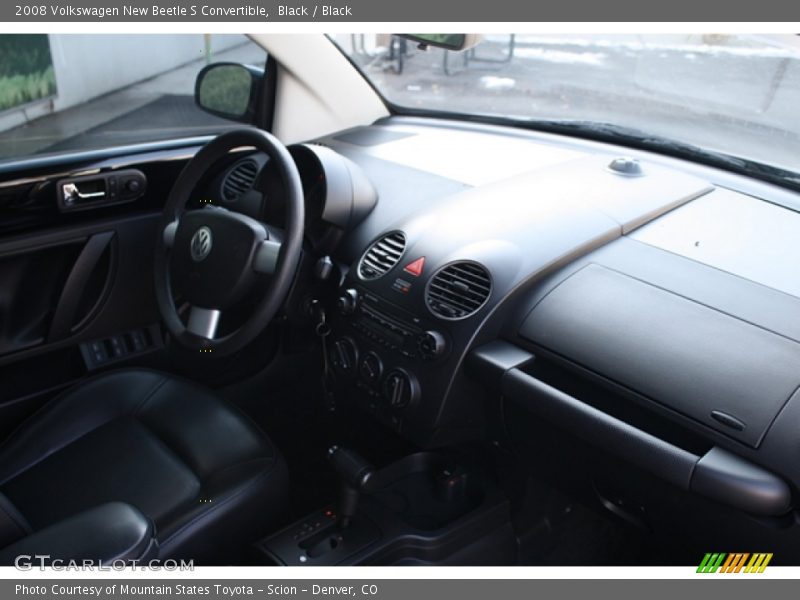 Black / Black 2008 Volkswagen New Beetle S Convertible