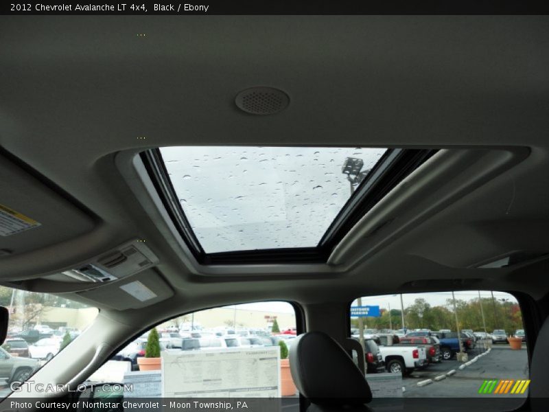 Black / Ebony 2012 Chevrolet Avalanche LT 4x4