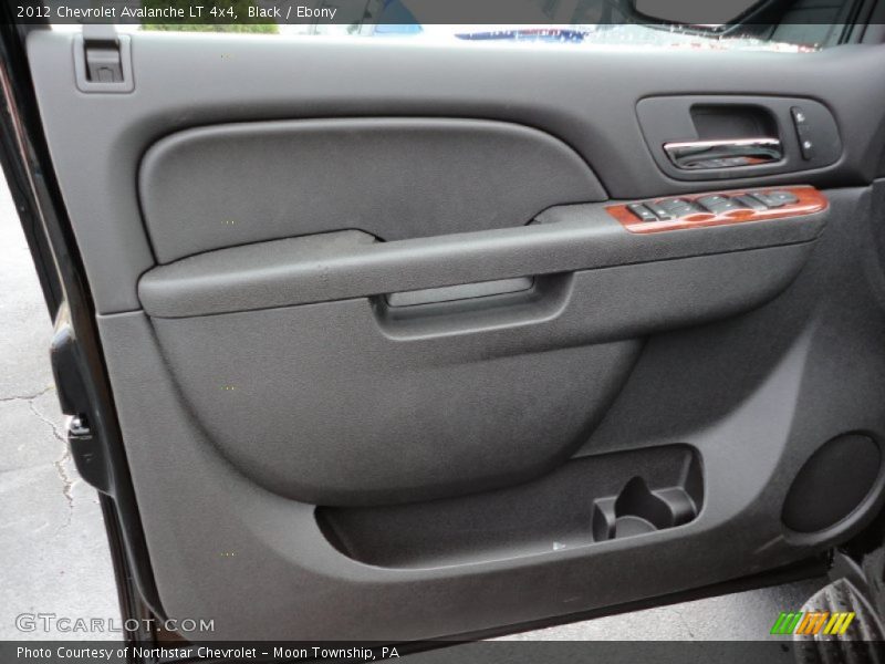 Black / Ebony 2012 Chevrolet Avalanche LT 4x4