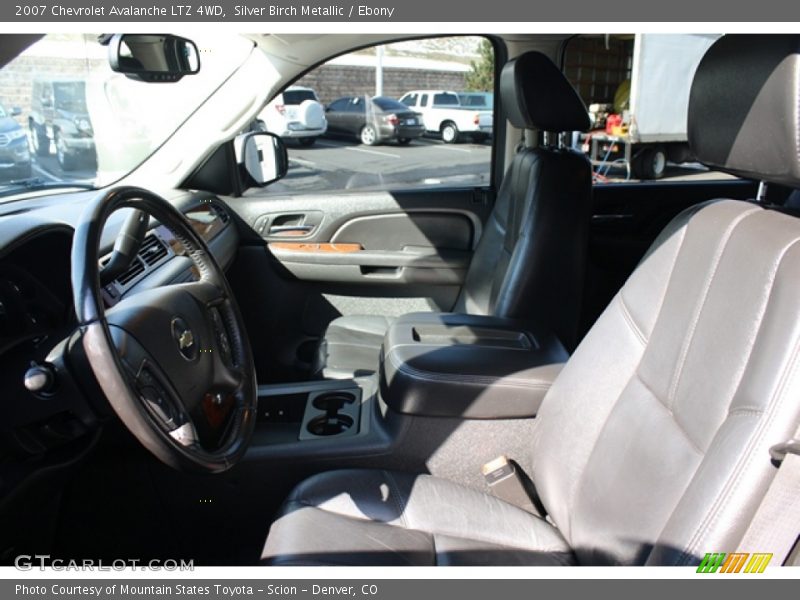 Silver Birch Metallic / Ebony 2007 Chevrolet Avalanche LTZ 4WD