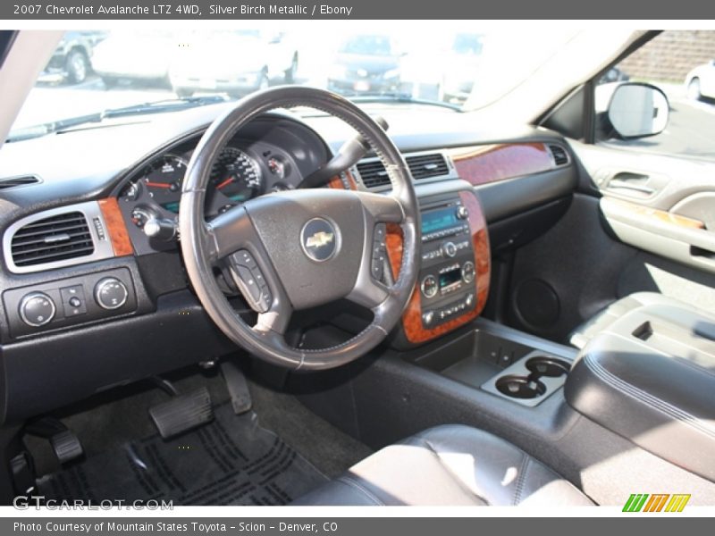 Silver Birch Metallic / Ebony 2007 Chevrolet Avalanche LTZ 4WD