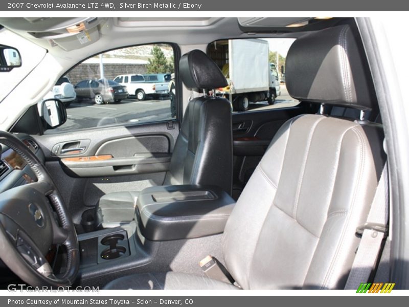 Silver Birch Metallic / Ebony 2007 Chevrolet Avalanche LTZ 4WD