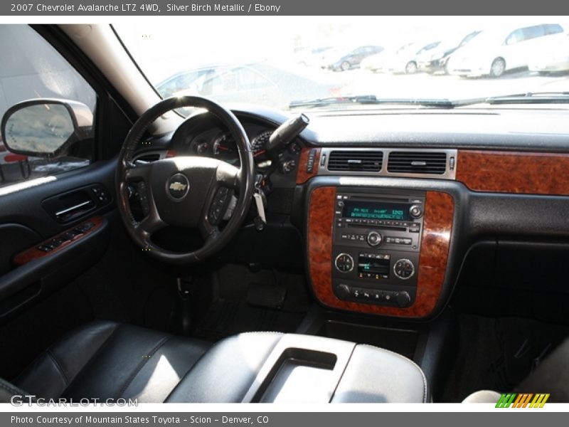 Silver Birch Metallic / Ebony 2007 Chevrolet Avalanche LTZ 4WD