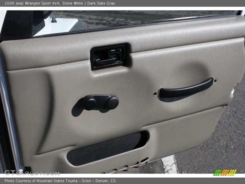 Stone White / Dark Slate Gray 2006 Jeep Wrangler Sport 4x4