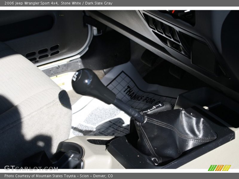 Stone White / Dark Slate Gray 2006 Jeep Wrangler Sport 4x4