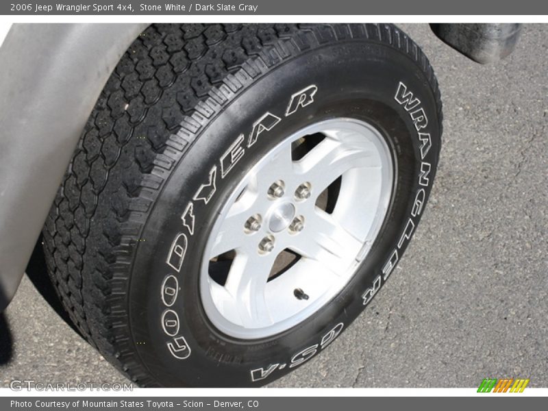 Stone White / Dark Slate Gray 2006 Jeep Wrangler Sport 4x4