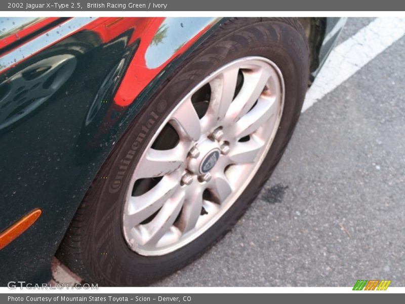 British Racing Green / Ivory 2002 Jaguar X-Type 2.5