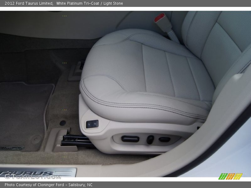 White Platinum Tri-Coat / Light Stone 2012 Ford Taurus Limited