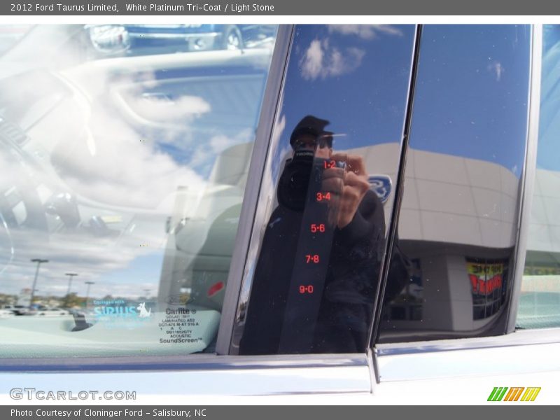 White Platinum Tri-Coat / Light Stone 2012 Ford Taurus Limited