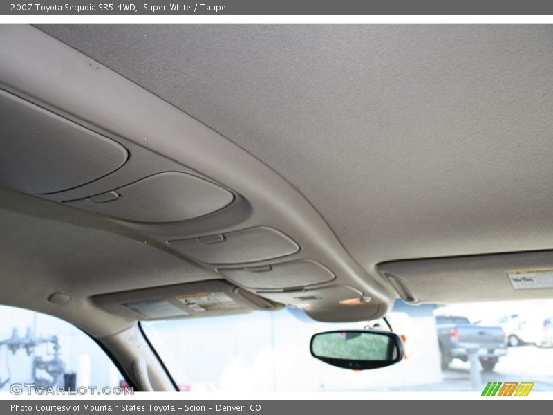 Super White / Taupe 2007 Toyota Sequoia SR5 4WD