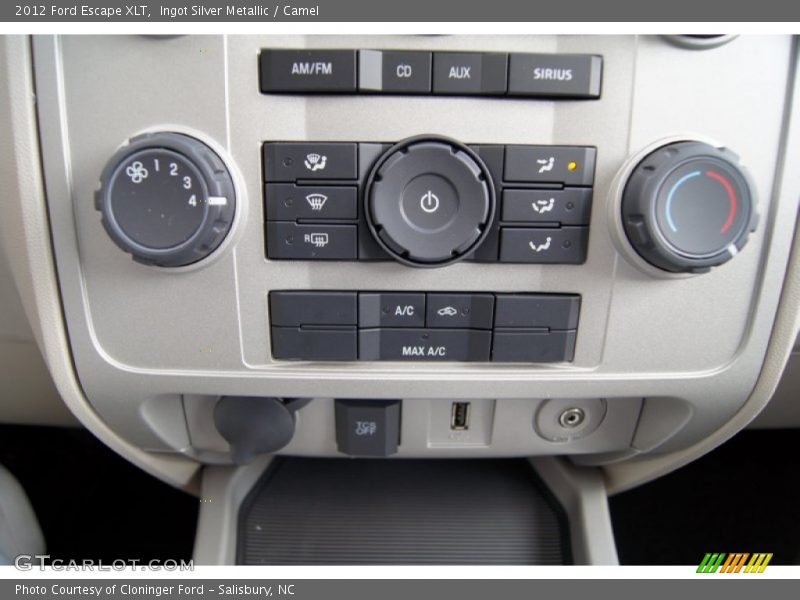 Ingot Silver Metallic / Camel 2012 Ford Escape XLT